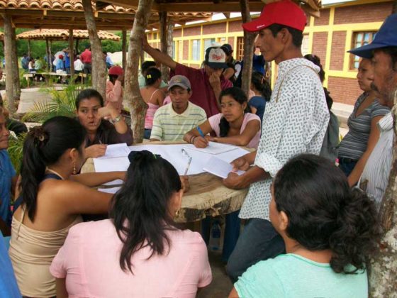 Xuntanza dos participantes no proxecto a prol da participación cidadá desenvolvido no municipio nicaraguano de Totogalpa.
