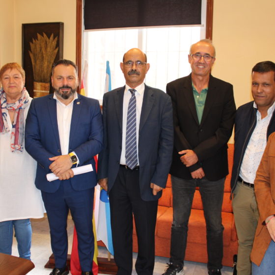 O ministro de Sanidade saharauí recada os apoios do Fondo Galego e da Mancomunidade do Val Miñor